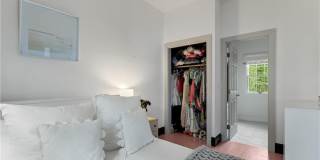 729 Bellevue Avenue Gallery 21