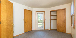 525 Henderson Crossing - Half Off Admin Fees & $350 Gift Card! Gallery 9