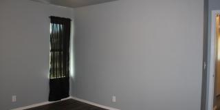 Newly Remodeled! Close to Tinker Gallery 14