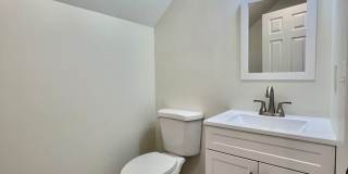 Updated 3 Bed, 2.5 Bath Single Family Home Gallery 25