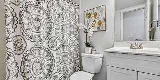 North Hills Apartments Gallery 28