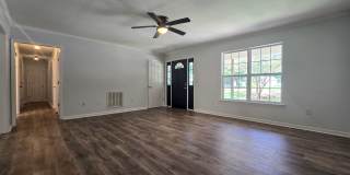 5607 Whispering Pines Drive Gallery 1