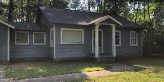 2 Bedrooms, 1 Bathroom - House in West Rome! Gallery 1