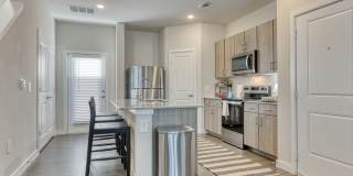 Ascend on Potranco Gallery 10