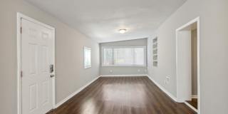 1932 Beech Street Gallery 4