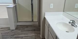 11284 W Magnolia Street Gallery 11