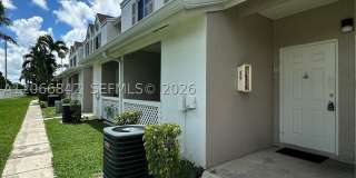17515 NW 67th Ct Gallery 5