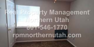 Lovely 2 Bedroom Townhome in Harrisville Available!! Gallery 13