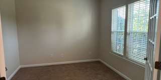 Bright-Sunny 4 Bedroom, 2.5 Bathroom Home - Mooresville Graded Schools - Fresh Paint - Fenced Yard - Community Pool Gallery 7