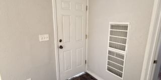 403 E. 6th 1/2 St. Gallery 16