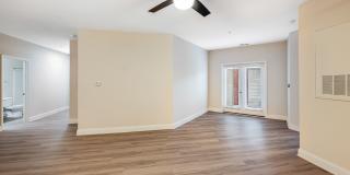 Ashbury Square Gallery 6