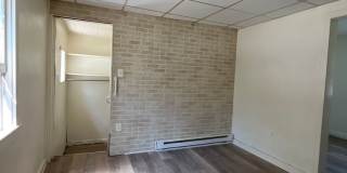 109-111 S Walnut Street Gallery 10