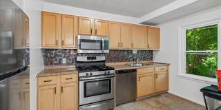 Perfectly Located Single Family Home in Silver Spring Gallery 15