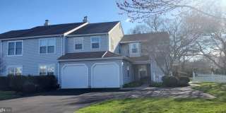 665-B ROSE HOLLOW DR Gallery 1