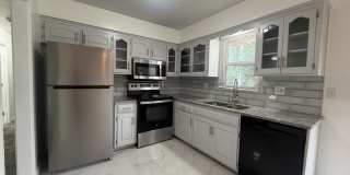 1208 South Mayview Avenue Gallery 10
