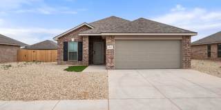 Modern 3BR Retreat Near TTU | Stylish Fully Furnished Home with Spacious Backyard Gallery 4