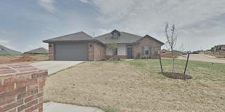 4 Bedroom 2 Bath Home Centrally Located in NW OKC in Putnam City Schools Gallery 3