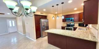 7568 W Kerry Lane Gallery 1