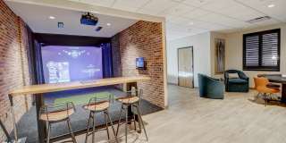 Richmond Square Apartments Gallery 25