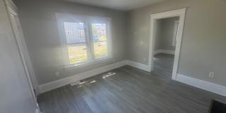Charming 3-Bedroom Property in Prime Location Gallery 26