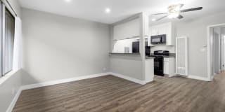 Riverside Apartments Gallery 18