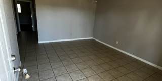 La Place 5th St Gallery 5