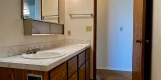 Duplex off of 48th Ave! Gallery 10