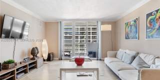 5825 Collins Ave Gallery 53
