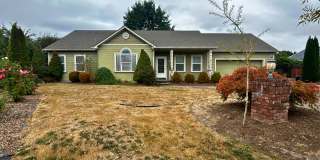 Modern and Spacious 3 Bed/2.5 Bath Home Modern and Spacious 3 Bed/2.5 Bath Home Gallery 1