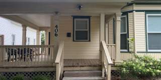 406 E 6th St - 4 Bed/4 Bath - Fully Furnished - Located Right By Kirkwood! Gallery 30
