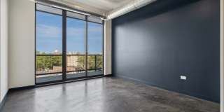 1645 N Milwaukee Ave Gallery 4