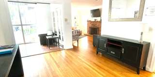 1403 Southeast 2nd Street - Front Gallery 20