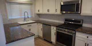 2 Bedroom, 2 Bathroom Condo Gallery 3