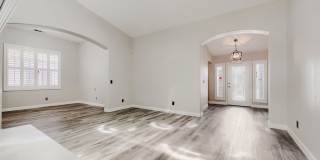 Spacious 5 Bedroom Home with Pool! Gallery 9