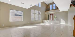 4 Bedroom Home in Silverstone Ranch Gallery 12