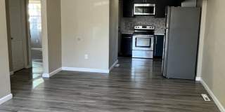 Charming 2BR Duplex in Aurora Gallery 6