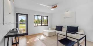 9915 SW 212th St Gallery 1