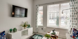 Link Apartments Grant Park Gallery 8