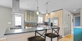 AMAZING 5 Bed 2 Bath Single Family Home in South Boulder! Gallery 4