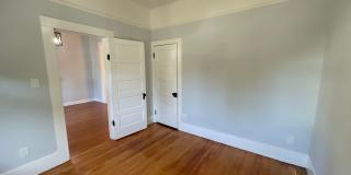 Charming Home on Cul-de-Sac w/Jacuzzi, Fireplace, Garage || Minutes from Downtown Napa! Gallery 26