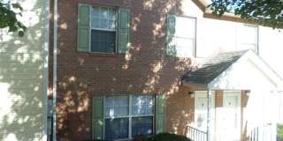 4 Bedroom, 2.5 Bath Townhouse Gallery 1