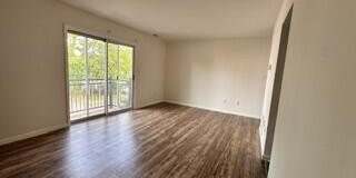 609 16th Avenue Gallery 2