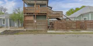 1015 N Palmetto Gallery 17