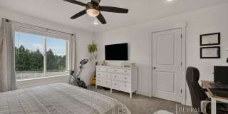 Charming townhome | 3 Bed · 2.5 Bath | 2-Car Garage - $500 MOVE-IN CREDIT FOR SEPTEMBER!! Gallery 20