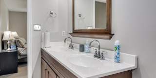 23 Londonberry Lane Gallery 30