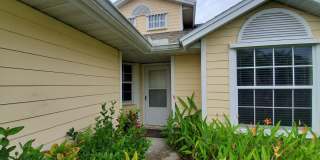 2 Bedrooms plus Loft! Gallery 1