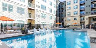 Flatiron Flats Apartments Gallery 17