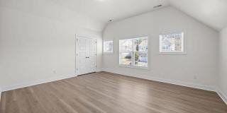 Room in 4 Bedroom Home in Wake Forest Gallery 37