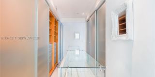 1643 Brickell Ave Gallery 20