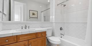 17 Colonial Gallery 22